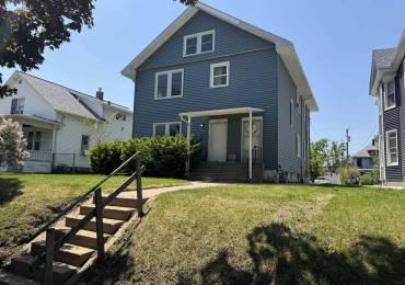 1809-1811 17TH Street, Moline, Illinois, ,Residential Income,For Sale,17TH,RMAQC4263126
