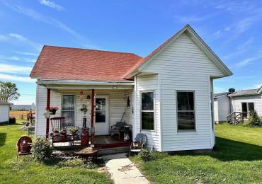 617 RAILROAD Street, Chapin, Illinois, 2 Bedrooms Bedrooms, ,1 BathroomBathrooms,Residential,For Sale,RAILROAD,RMACA1036354