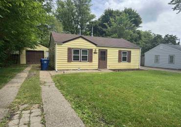 7115 OAK Street, Davenport, Iowa, 2 Bedrooms Bedrooms, ,1 BathroomBathrooms,Residential Lease,For Rent,OAK,RMAQC4263162