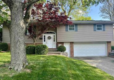 2526 HUNTINGTON Drive, Peoria, Illinois, 3 Bedrooms Bedrooms, ,2 BathroomsBathrooms,Residential,For Sale,HUNTINGTON,RMAPA1257743