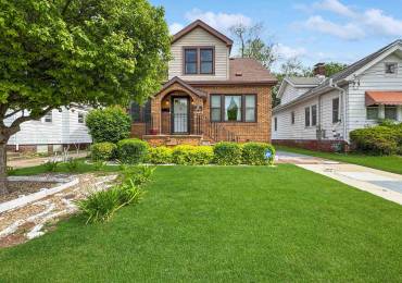 423 HUDSON Street, Peoria, Illinois, 4 Bedrooms Bedrooms, ,2 BathroomsBathrooms,Residential,For Sale,HUDSON,RMAPA1257840