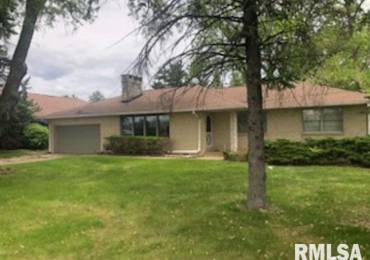 5004 UNIVERSITY Street, Peoria, Illinois, 3 Bedrooms Bedrooms, ,1 BathroomBathrooms,Residential,For Sale,UNIVERSITY,RMAPA1257844
