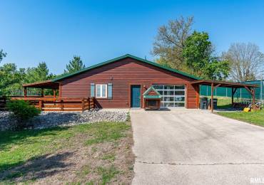 1012 Viaduct Road, Savanna, Illinois, 2 Bedrooms Bedrooms, ,2 BathroomsBathrooms,Residential,For Sale,Viaduct,RMAQC4263181
