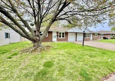 2524 WARDCLIFFE Drive, Peoria, Illinois, 2 Bedrooms Bedrooms, ,1 BathroomBathrooms,Residential Lease,For Rent,WARDCLIFFE,RMAPA1257870