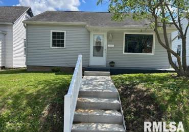 818 VAN BUREN Street, Quincy, Illinois, 2 Bedrooms Bedrooms, ,1 BathroomBathrooms,Residential,For Sale,VAN BUREN,RMACA1036386