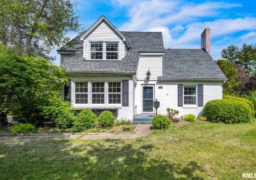 2255 BROAD Street, Galesburg, Illinois, 3 Bedrooms Bedrooms, ,2 BathroomsBathrooms,Residential,For Sale,BROAD,RMACA1036385