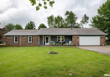 6443 ROBERTS Road, Marion, Illinois, 4 Bedrooms Bedrooms, ,3 BathroomsBathrooms,Residential,For Sale,ROBERTS,RMAQC4263206