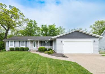 5920 RIDGECREST Circle, Peoria, Illinois, 5 Bedrooms Bedrooms, ,2 BathroomsBathrooms,Residential,For Sale,RIDGECREST,RMAPA1257792