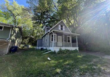 1935 12TH Avenue, Moline, Illinois, 1 Bedroom Bedrooms, ,1 BathroomBathrooms,Residential,For Sale,12TH,RMAQC4263211