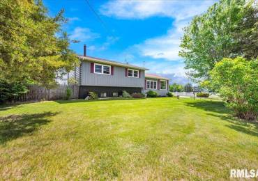 2569 US Hwy 150 N Highway, Rio, Illinois, 3 Bedrooms Bedrooms, ,1 BathroomBathrooms,Residential,For Sale,US Hwy 150 N,RMACA1036310