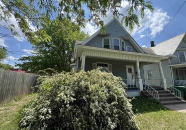 1916 CLARKE Avenue, West Peoria, Illinois, 4 Bedrooms Bedrooms, ,2 BathroomsBathrooms,Residential,For Sale,CLARKE,RMAPA1257879
