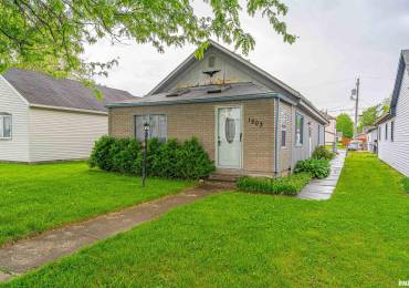 1203 LOGAN Street, Lincoln, Illinois, 1 Bedroom Bedrooms, ,1 BathroomBathrooms,Residential,For Sale,LOGAN,RMACA1036394