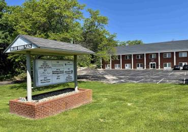 2001 WILLOW KNOLLS Drive, Peoria, Illinois, ,Commercial Lease,For Rent,WILLOW KNOLLS,RMAPA1257888