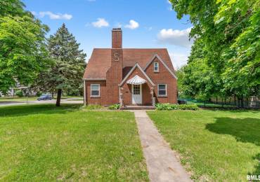 101 RIDGE Street, Cambridge, Illinois, 2 Bedrooms Bedrooms, ,2 BathroomsBathrooms,Residential,For Sale,RIDGE,RMAQC4263236