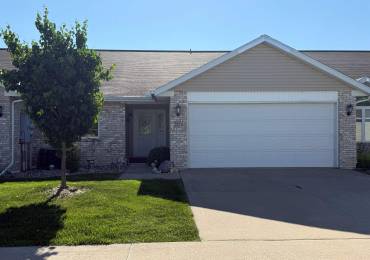 309 Scotch Pine Drive, Macomb, Illinois, 2 Bedrooms Bedrooms, ,2 BathroomsBathrooms,Residential,For Sale,Scotch Pine,RMAPA1257897