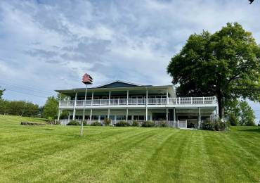 121 NORTH SHORE Drive, Petersburg, Illinois, 4 Bedrooms Bedrooms, ,3 BathroomsBathrooms,Residential,For Sale,NORTH SHORE,RMACA1036408