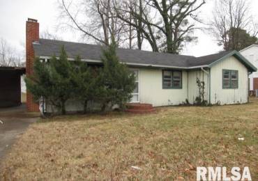 101 GLENVIEW Drive, Carbondale, Illinois, 3 Bedrooms Bedrooms, ,1 BathroomBathrooms,Residential,For Sale,GLENVIEW,RMAEB456736