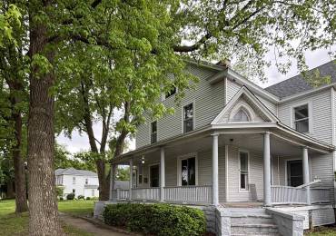 201 PEARL Street, Waverly, Illinois, 5 Bedrooms Bedrooms, ,2 BathroomsBathrooms,Residential,For Sale,PEARL,RMACA1036422