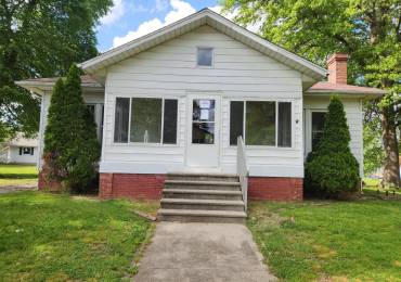 105 Rea Street, Valier, Illinois, 2 Bedrooms Bedrooms, ,1 BathroomBathrooms,Residential,For Sale,Rea,RMAEB457944