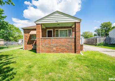 615 MARIETTA Avenue, Peoria Heights, Illinois, 2 Bedrooms Bedrooms, ,1 BathroomBathrooms,Residential,For Sale,MARIETTA,RMAPA1257916