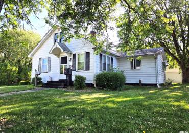 620 2ND Avenue, Aledo, Illinois, 2 Bedrooms Bedrooms, ,1 BathroomBathrooms,Residential,For Sale,2ND,RMAQC4263275