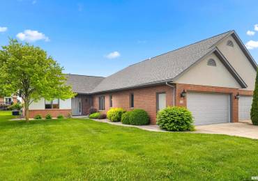 106 BARRINGTON Place, Morton, Illinois, 2 Bedrooms Bedrooms, ,2 BathroomsBathrooms,Residential,For Sale,BARRINGTON,RMAPA1257919