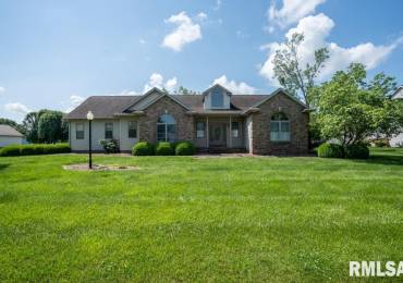 1304 Prestwicke Drive, Herrin, Illinois, 3 Bedrooms Bedrooms, ,2 BathroomsBathrooms,Residential,For Sale,Prestwicke,RMAQC4263302