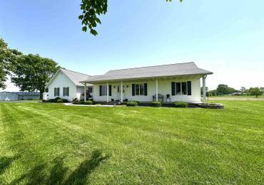 23208 US Hwy 51 Highway, Centralia, Illinois, 3 Bedrooms Bedrooms, ,2 BathroomsBathrooms,Residential,For Sale,US Hwy 51,RMAEB457950