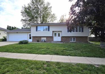 313 13TH Avenue A, De Witt, Iowa, 5 Bedrooms Bedrooms, ,3 BathroomsBathrooms,Residential,For Sale,13TH,RMAQC4263329