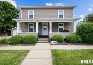 128 OAKWOOD Avenue, Geneseo, Illinois, 4 Bedrooms Bedrooms, ,3 BathroomsBathrooms,Residential,For Sale,OAKWOOD,RMAQC4263307