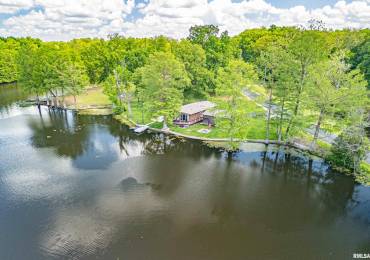 631 Community Beach Road, Centralia, Illinois, 3 Bedrooms Bedrooms, ,2 BathroomsBathrooms,Residential,For Sale,Community Beach,RMAEB457960