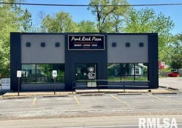 637 1ST Street, Silvis, Illinois, ,Commercial Lease,For Rent,1ST,RMAQC4263347