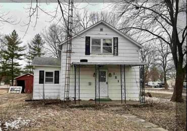 121 FRONT Street, Irving, Illinois, 3 Bedrooms Bedrooms, ,1 BathroomBathrooms,Residential,For Sale,FRONT,RMACA1036496