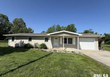 15293 WALL Street, Carterville, Illinois, 3 Bedrooms Bedrooms, ,2 BathroomsBathrooms,Residential,For Sale,WALL,RMAQC4263344