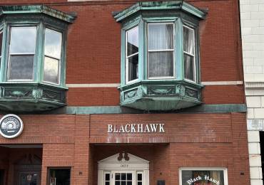 1423 5TH Avenue, Moline, Illinois, ,Commercial Lease,For Rent,5TH,RMAQC4263405