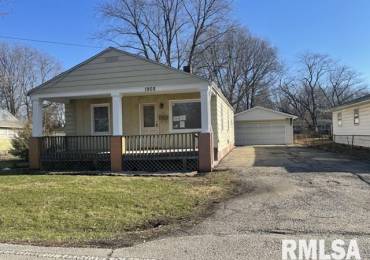 1902 29TH Street, Decatur, Illinois, 2 Bedrooms Bedrooms, ,1 BathroomBathrooms,Residential,For Sale,29TH,RMACA1033812