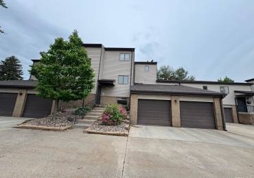 3143 4TH Street, Moline, Illinois, 2 Bedrooms Bedrooms, ,1 BathroomBathrooms,Residential,For Sale,4TH,RMAQC4263445