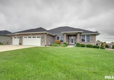 4619 Trinity Lakes Drive, Quincy, Illinois, 5 Bedrooms Bedrooms, ,3 BathroomsBathrooms,Residential,For Sale,Trinity Lakes,RMACA1036592
