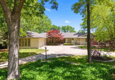 158 DETWEILLER Drive, Peoria, Illinois, 5 Bedrooms Bedrooms, ,3 BathroomsBathrooms,Residential,For Sale,DETWEILLER,RMAPA1258002