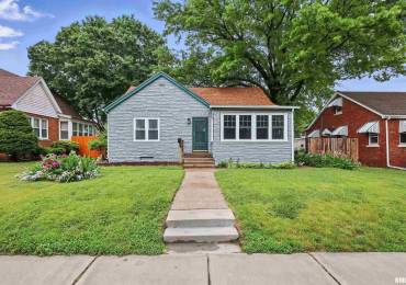1532 HIGH Street, Davenport, Iowa, 4 Bedrooms Bedrooms, ,2 BathroomsBathrooms,Residential,For Sale,HIGH,RMAQC4263511