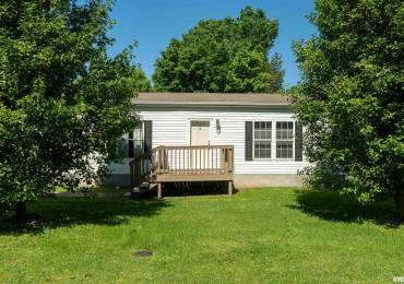 402 MEADOW Street, Royalton, Illinois, 2 Bedrooms Bedrooms, ,1 BathroomBathrooms,Residential,For Sale,MEADOW,RMAQC4263562