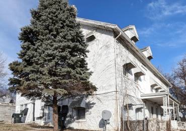 832 8TH Street, Davenport, Iowa, ,Residential Income,For Sale,8TH,RMAQC4263586
