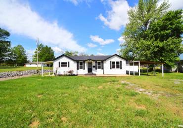 403 ELM Street, Ina, Illinois, 2 Bedrooms Bedrooms, ,1 BathroomBathrooms,Residential,For Sale,ELM,RMAEB458087