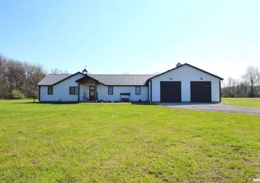 9822 Richview Road, Mt Vernon, Illinois, 4 Bedrooms Bedrooms, ,3 BathroomsBathrooms,Residential,For Sale,Richview,RMAEB457516