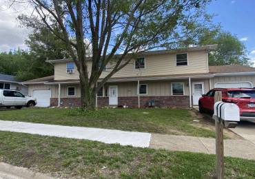 210 PARKWAY Drive, Pekin, Illinois, ,Residential Income,For Sale,PARKWAY,RMAPA1258134