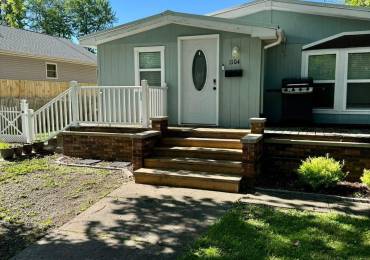 1104 Lindell Street, West Frankfort, Illinois, 3 Bedrooms Bedrooms, ,2 BathroomsBathrooms,Residential,For Sale,Lindell,RMAQC4263603
