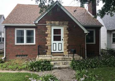 440 30TH Street, Davenport, Iowa, 4 Bedrooms Bedrooms, ,2 BathroomsBathrooms,Residential Lease,For Rent,30TH,RMAQC4262120