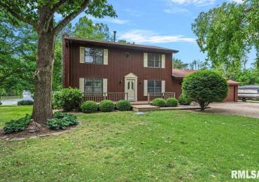 2242 Lake Jacksonville Road, Jacksonville, Illinois, 3 Bedrooms Bedrooms, ,3 BathroomsBathrooms,Residential,For Sale,Lake Jacksonville,RMACA1036673