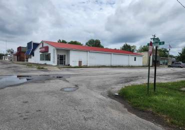 125 JACKSON Street, Ashley, Illinois, ,Commercial Sale,For Sale,JACKSON,RMAEB458116