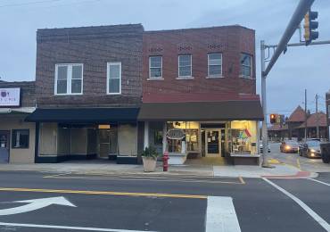 1302 WALNUT Street, Murphysboro, Illinois, ,Residential Income,For Sale,WALNUT,RMAEB458126
